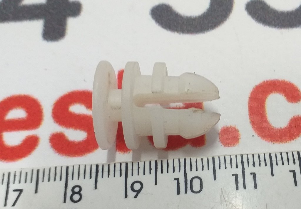 5 Clip Kunststoff weiß 10X2,5 Tesla Model 3, Model Y 1092696-00-B